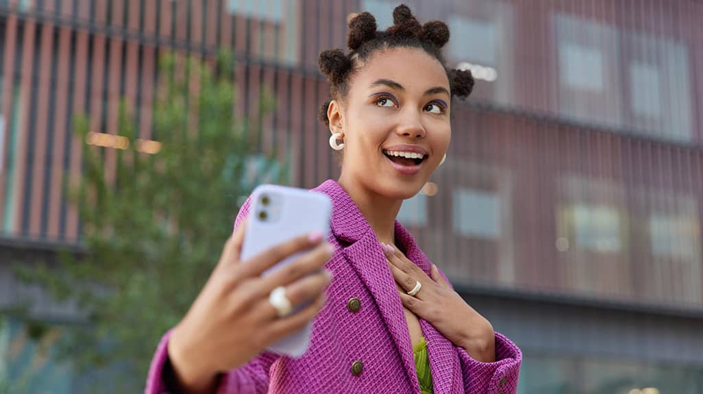 influencer posing outdoors
